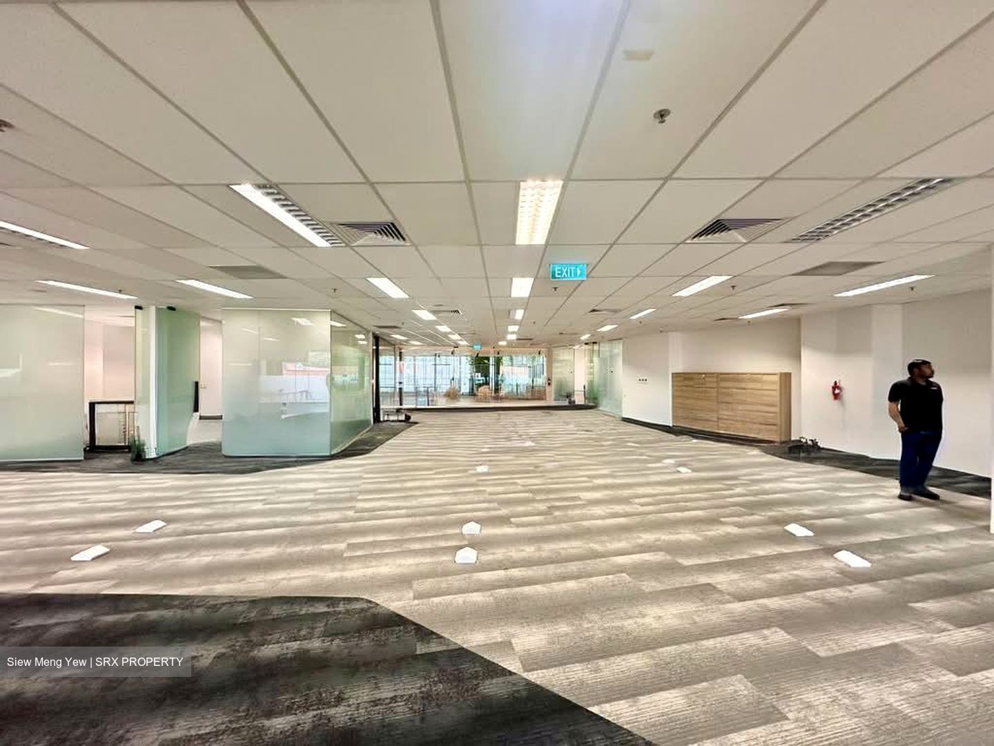 Dapenso Building (D1), Office #577065811
